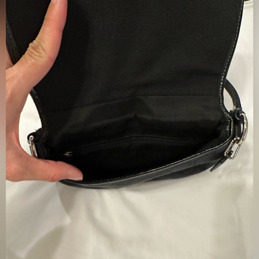 Coach Crossbody - Picture 4 of 4